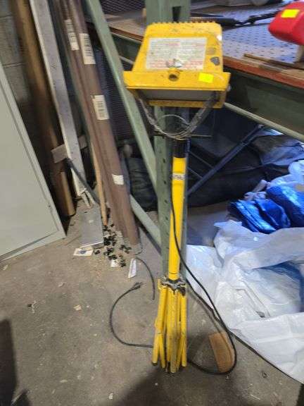 Shop Light image