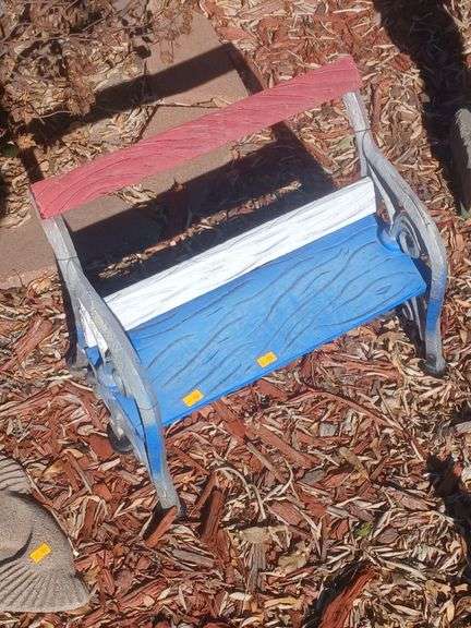 Red white blue bench yard decoration image