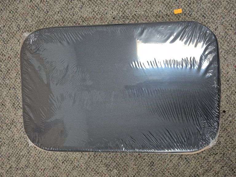 Large clothes hamper image