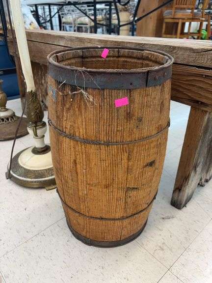 wooden keg barrel image