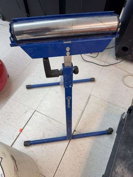 Kobalt heavy duty roller stand image
