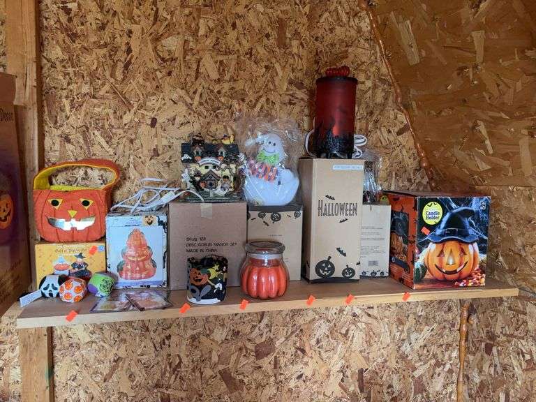 Shelf contents  Halloween decoration image
