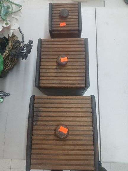 3 wooden containers image