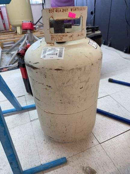 30lb propane tank EMPTY image