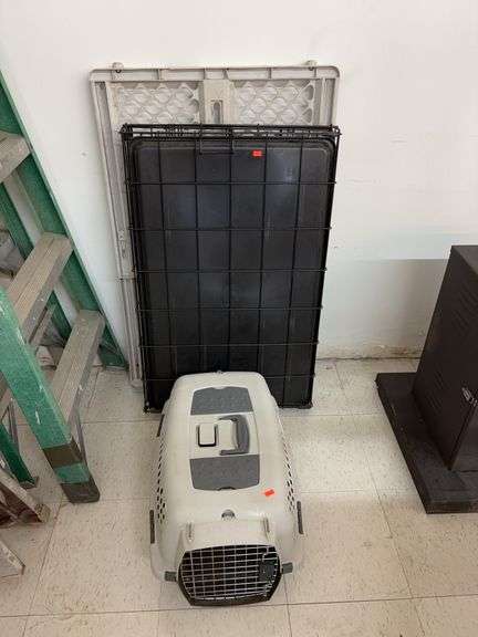 Dog crate, pet gate, animal carrier image