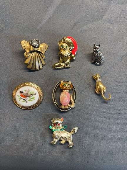 Miscellaneous cat pins image