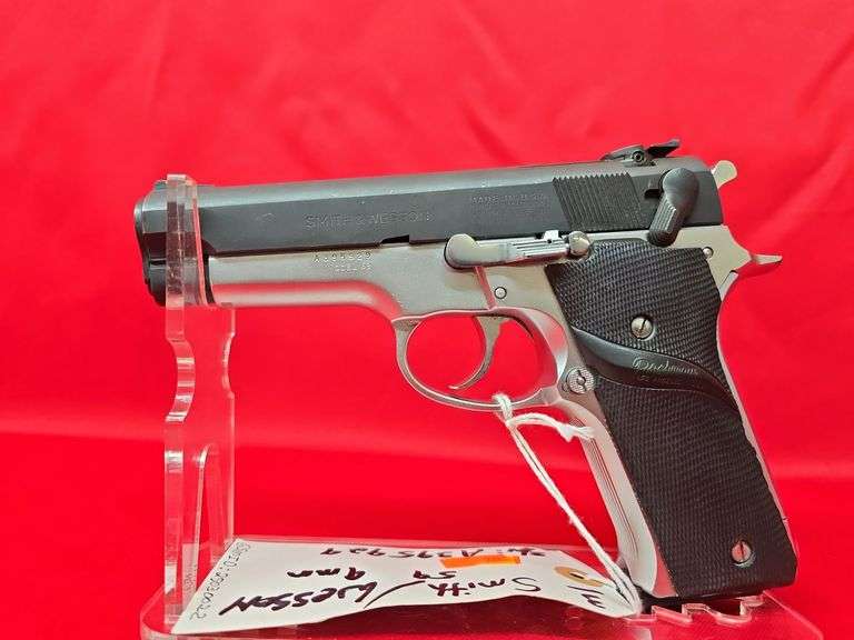 SMITH & WESSON MODEL 59 9MM image