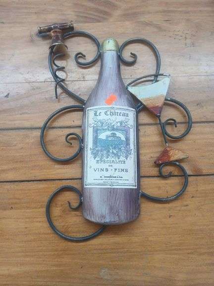 Wine wall decor image