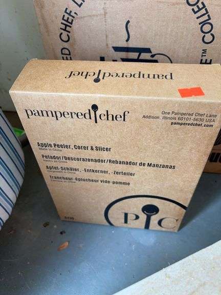 Pampered chef apples peeler image