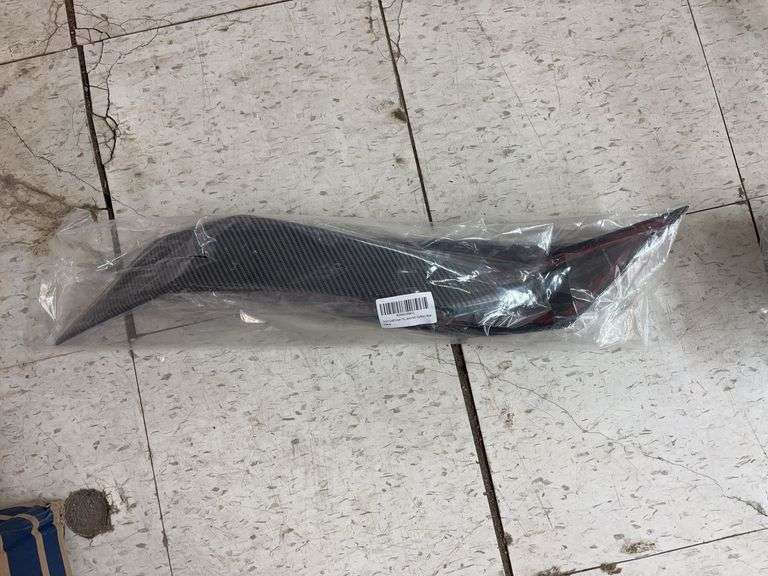 Front grill trim for Nissan Sentra and air hose for Honda image