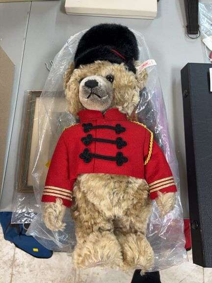 Toy Soldier bear image