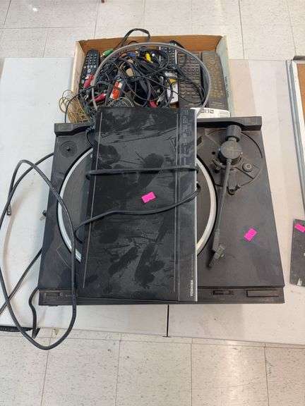 DVD and VCR, blue ray player image