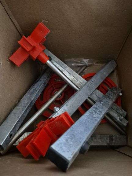 Dry wall cutting tool image