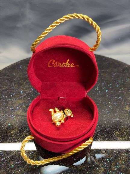 CarolLee teddy bear pin image
