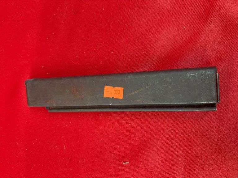 WWII Sub machine gun magazine image