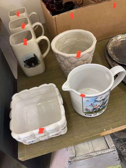 3 pieces of glassware image