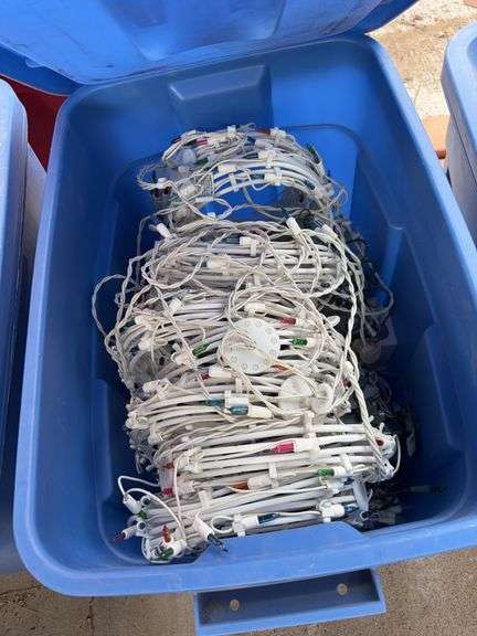 Tote of Christmas lights image