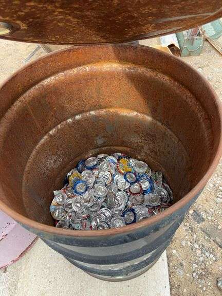 Barrel with lid with aluminum cans image