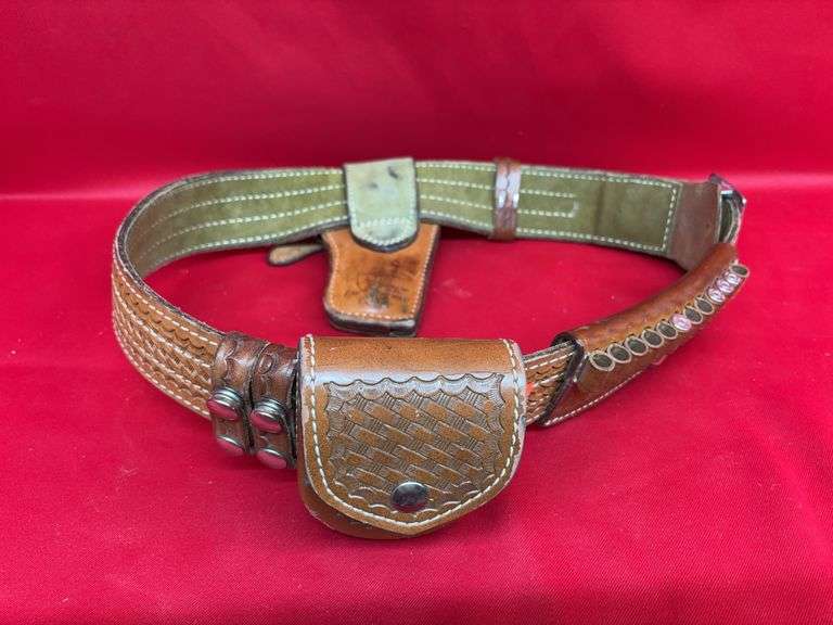 Safariland leather gun holster, specifically a Model 90, MONROVIA CALIF 4340/437 image