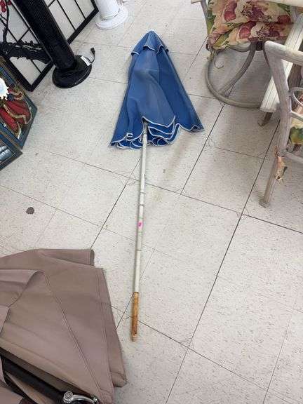 Outdoor umbrella image