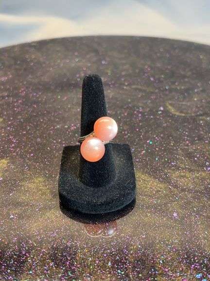 Sliver ring with pink beads image
