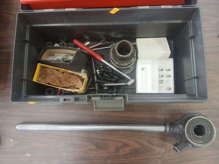 Tap and die peices w toolbox image
