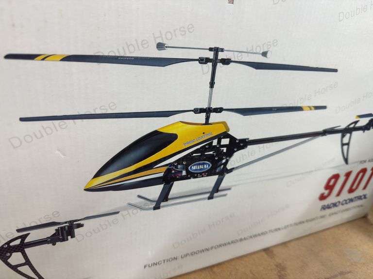 RC helicopter image