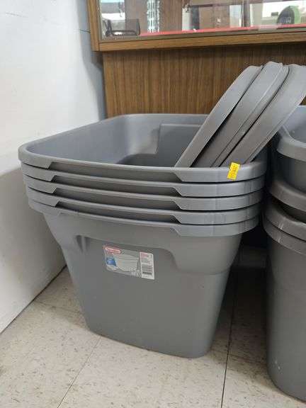 5 Grey Tubes w/ Lids image