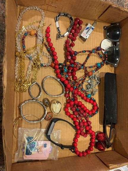 Box of miscellaneous jewelry image