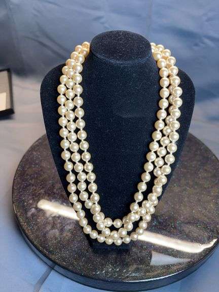Jackie’s pearls image
