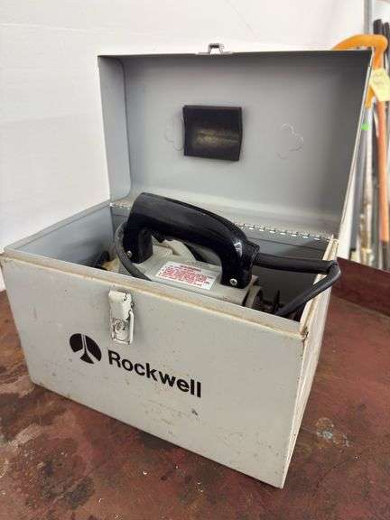 Rockwell electric circular saw image