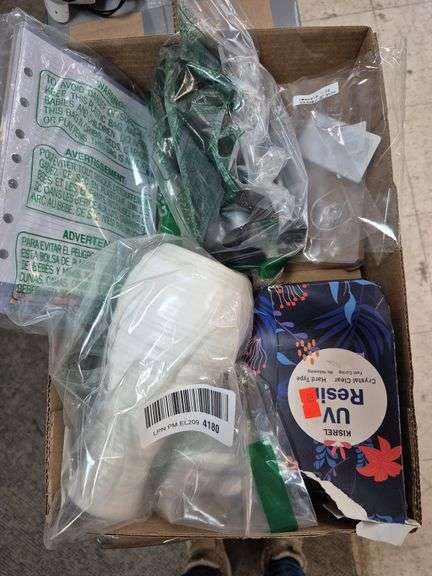 Box of miscellaneous image