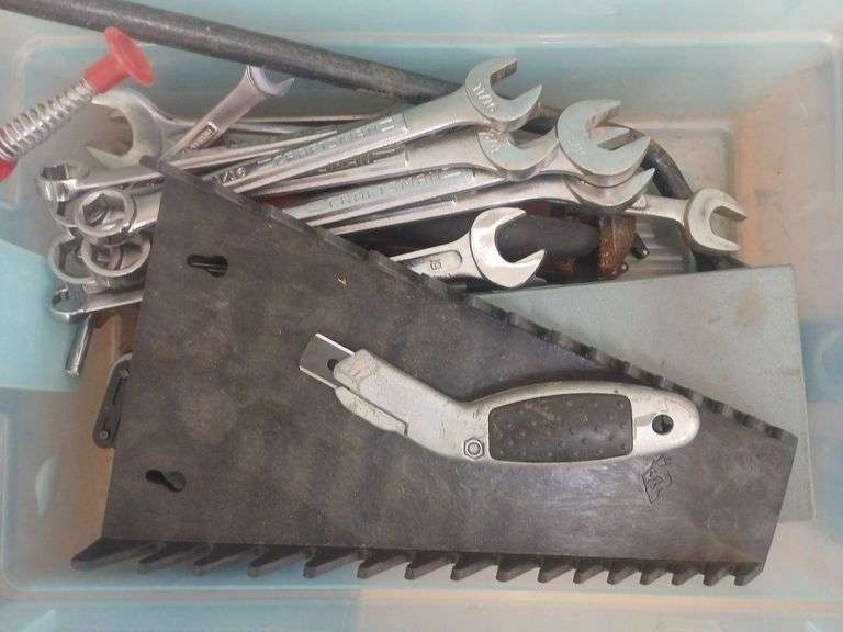 Bin with wrenches image