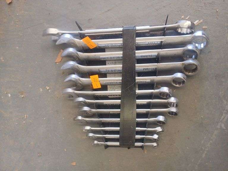 Craftsman set of 12 wrench set image