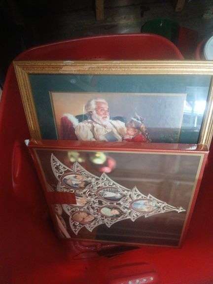 Bin of Christmas pictures image