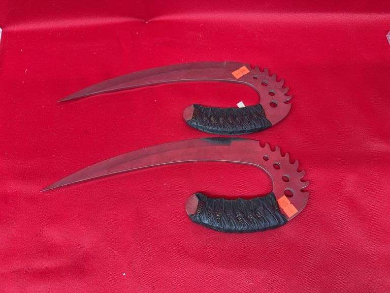 Set of punch daggers image