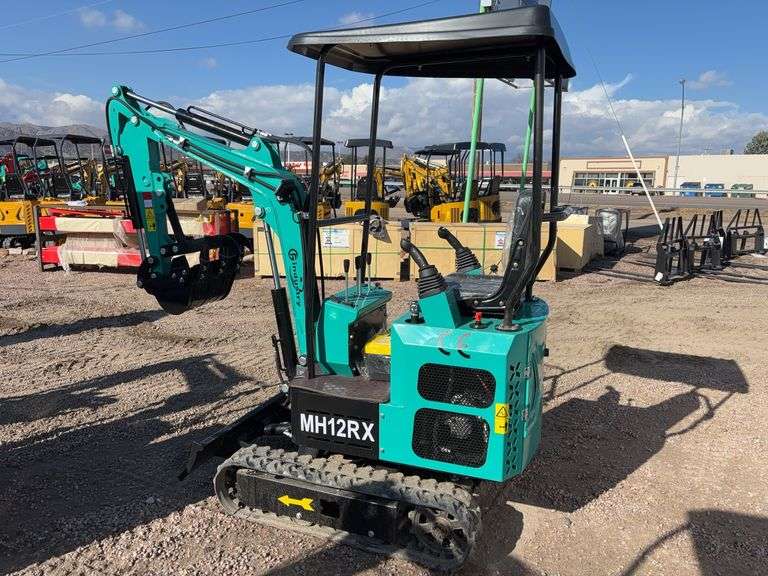 2025 CFG Industry Mini Excavator MH12RX, 13.5 HP image