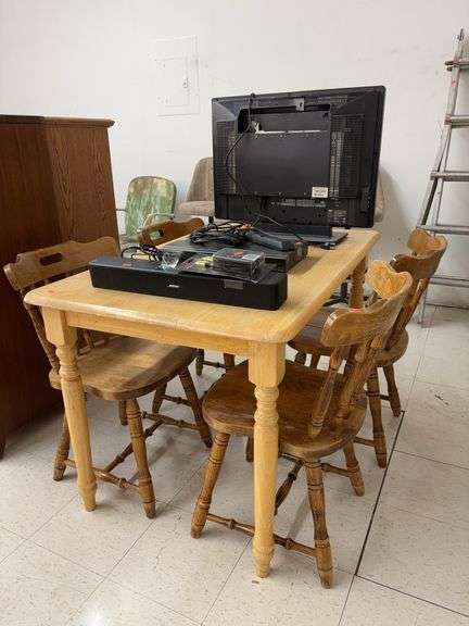 Kitchen table and chairs image