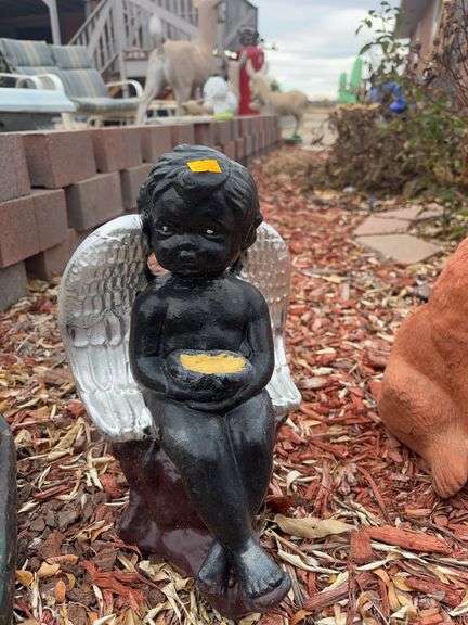 Angel stone yard decoration image