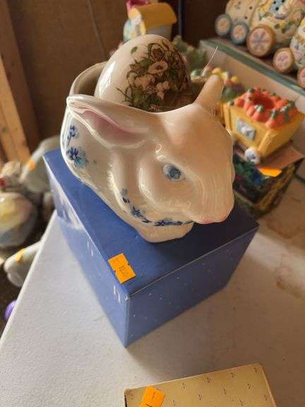 Easter decorations image