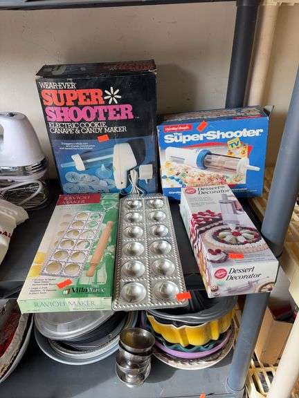 Cookies shooters and Ravioli makers image