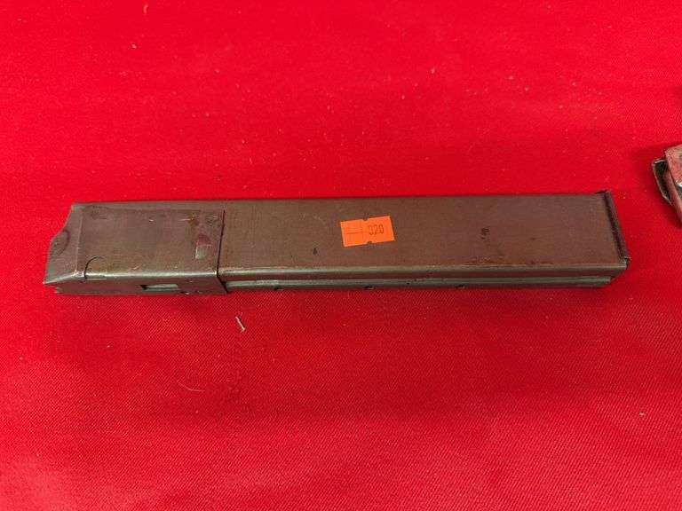 WWII Sub machine gun magazine image
