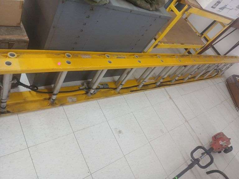 25 foot ladder image