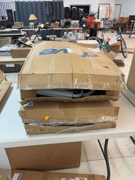 2 shower seats image