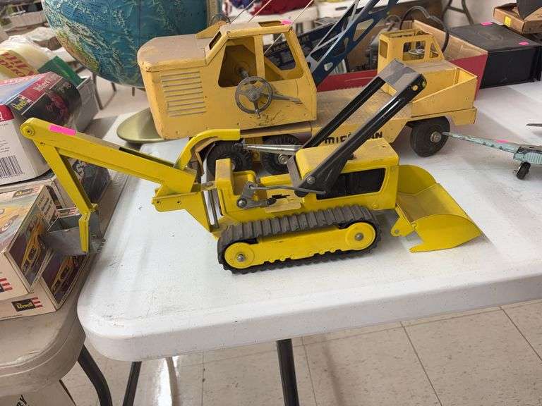 vintage pressed steel toy bulldozer image