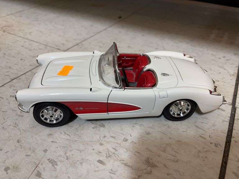 1957 Chevy corvette image
