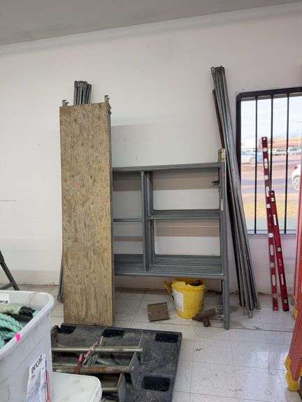 Scaffolding, 6 sets, jacks, 2-18”x96” aluminum planks image