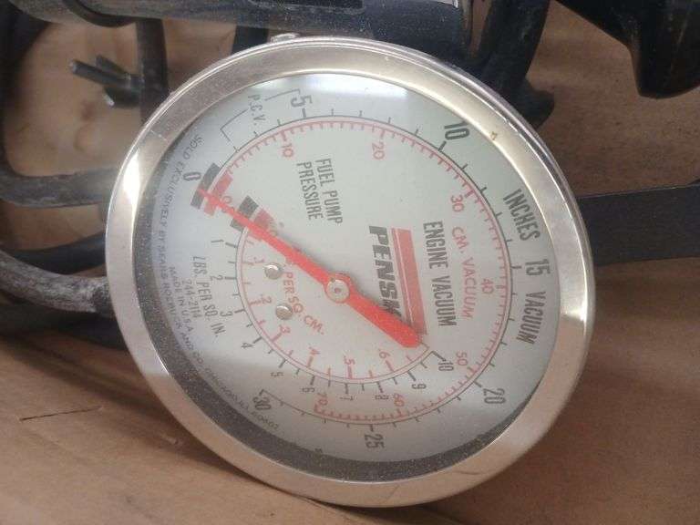 Engine vacuum tester image