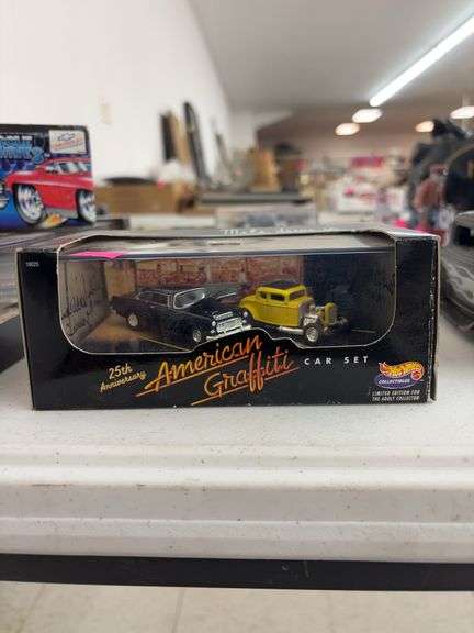 Hot wheels collectible car set image