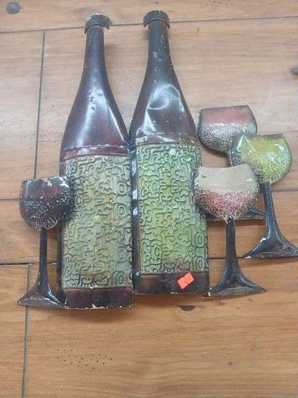 Wine wall decor image